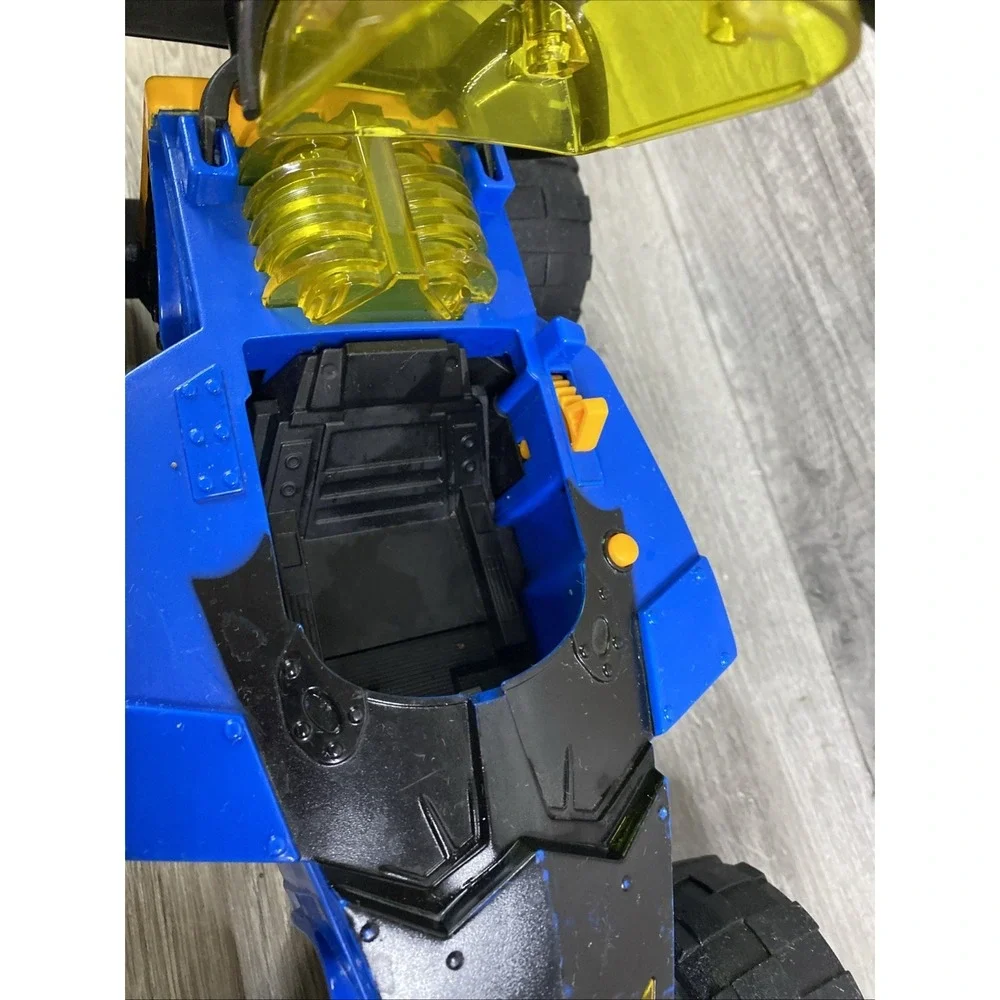 Fisher‎ Price Imaginext DC Hero World Transforming Batmobile Batman Light Sound